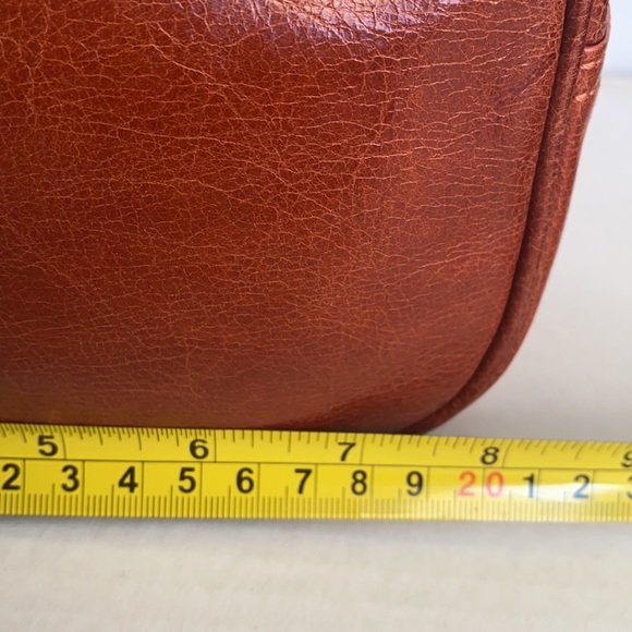 New GUESS Mens Brown Leather Messenger Bag - Picture 8 of 9